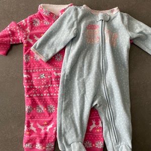 Carter’s Fleece Pajamas & Outfit